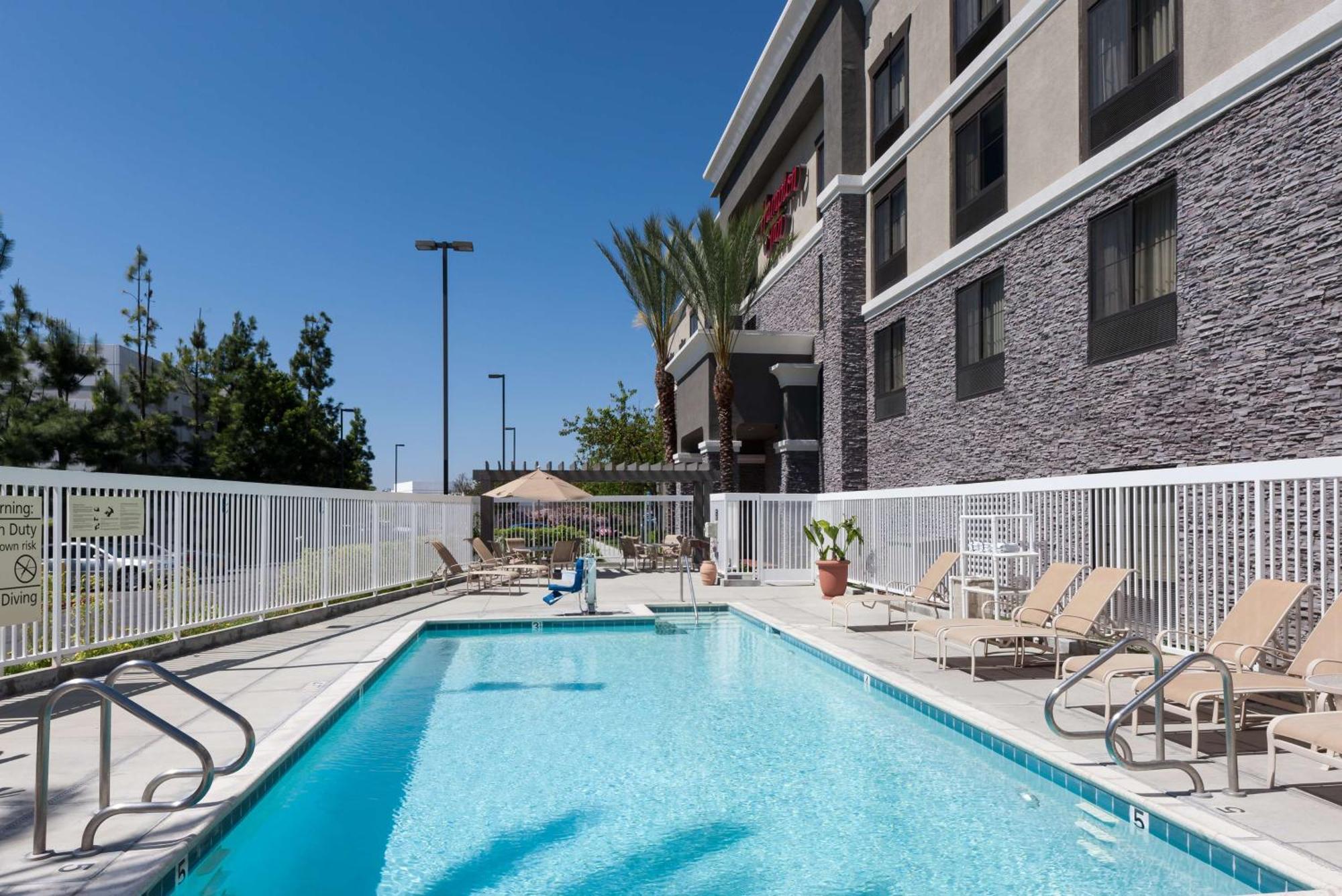 Hampton Inn Los Angeles Orange County Cypress Extérieur photo